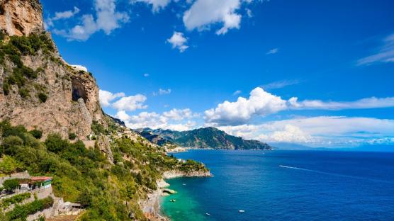 Tour privato in barca per la Costiera Amalfitana da Sorrento